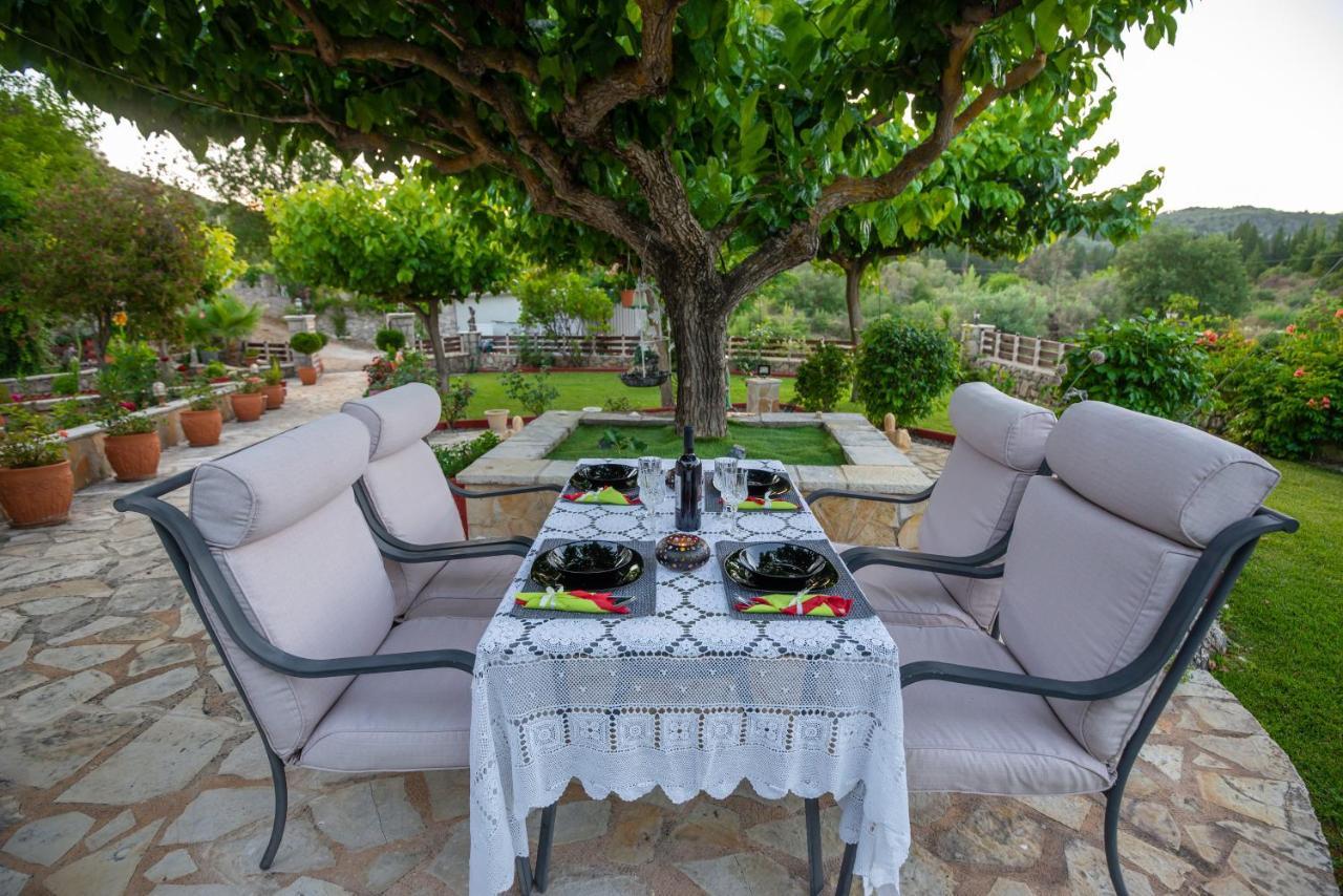 Rock Garden Villa Marantochori Exterior foto