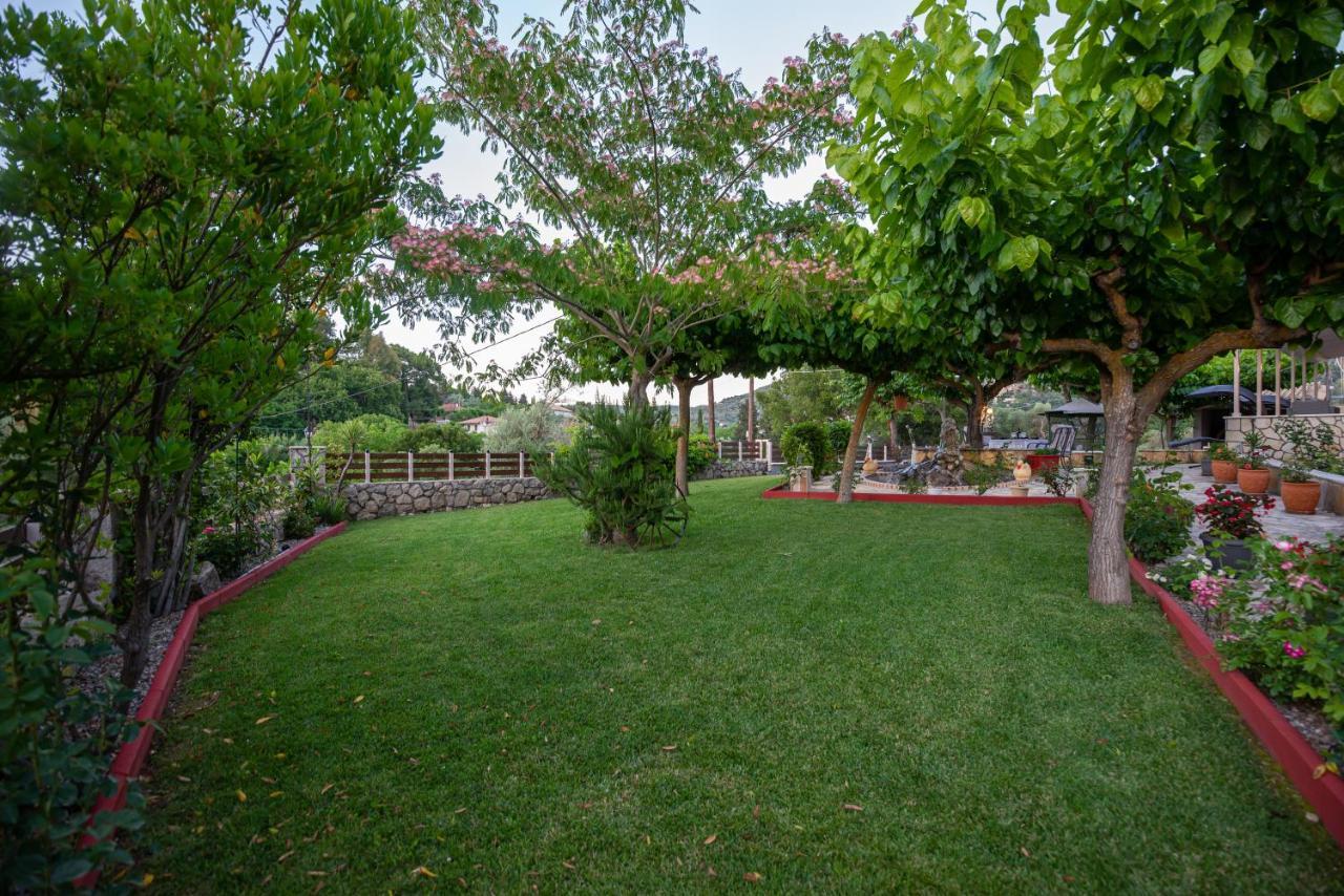 Rock Garden Villa Marantochori Exterior foto